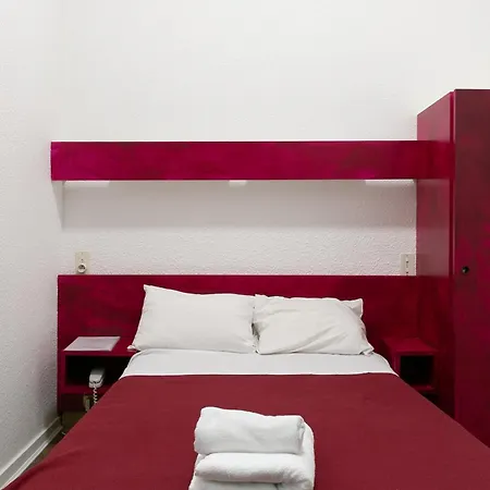 De La Gare Station Nantes